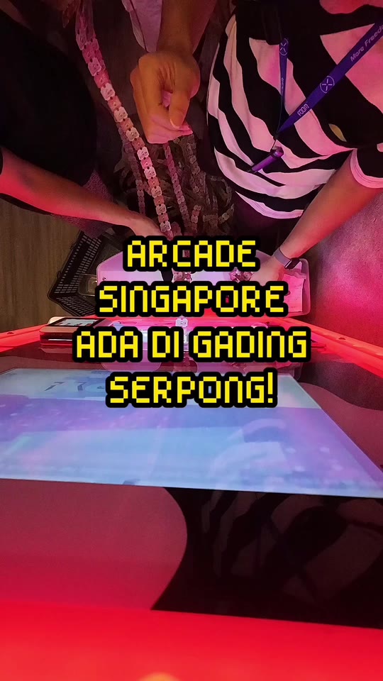Singapore arcade in Serpong