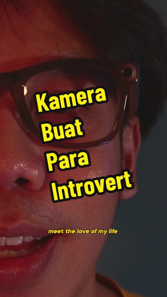 Camera glasses for introverts